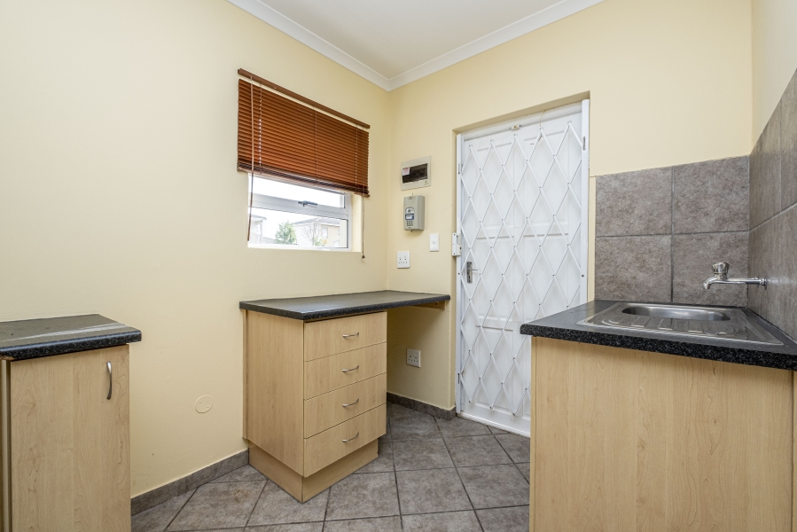 2 Bedroom Property for Sale in Sunset Glen Western Cape